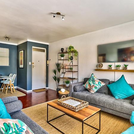 Trendy 1 Bedroom Flat In The Heart Of Green Point Cape Town Exterior photo